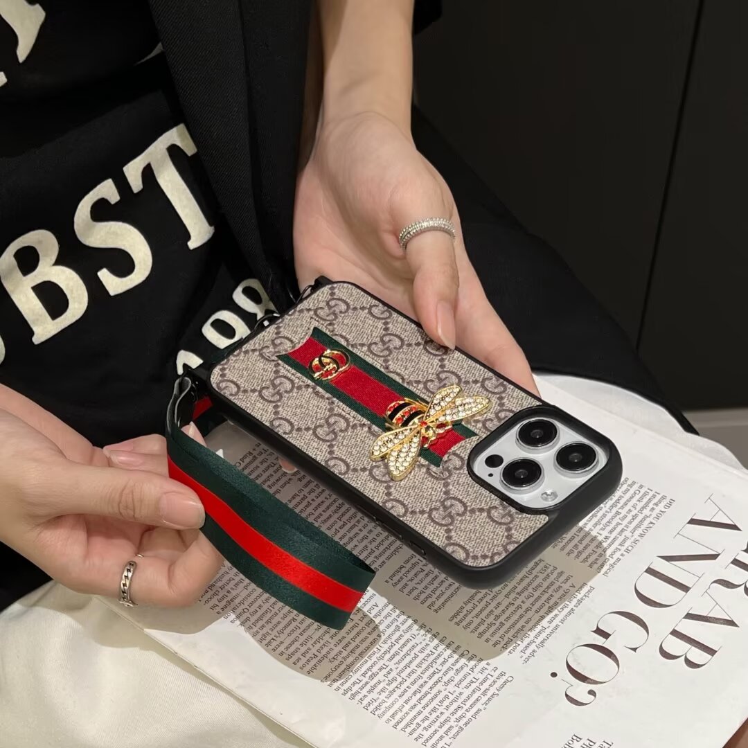 Gucci 3D CASE FOR IPHONE WITH A MAIN CORD AND RUBAN
