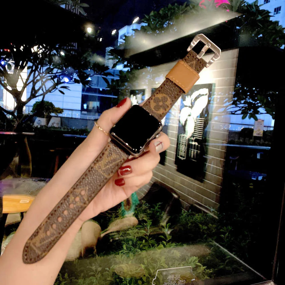 Custom Louis Vuitton Apple Watch Band – Branded Luxury Phone Case