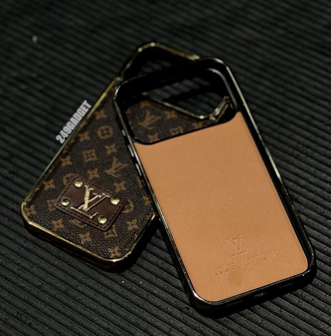 Luxury Phone Case for iPhone 17 / 16 & more – Elegant LV Daily Protection