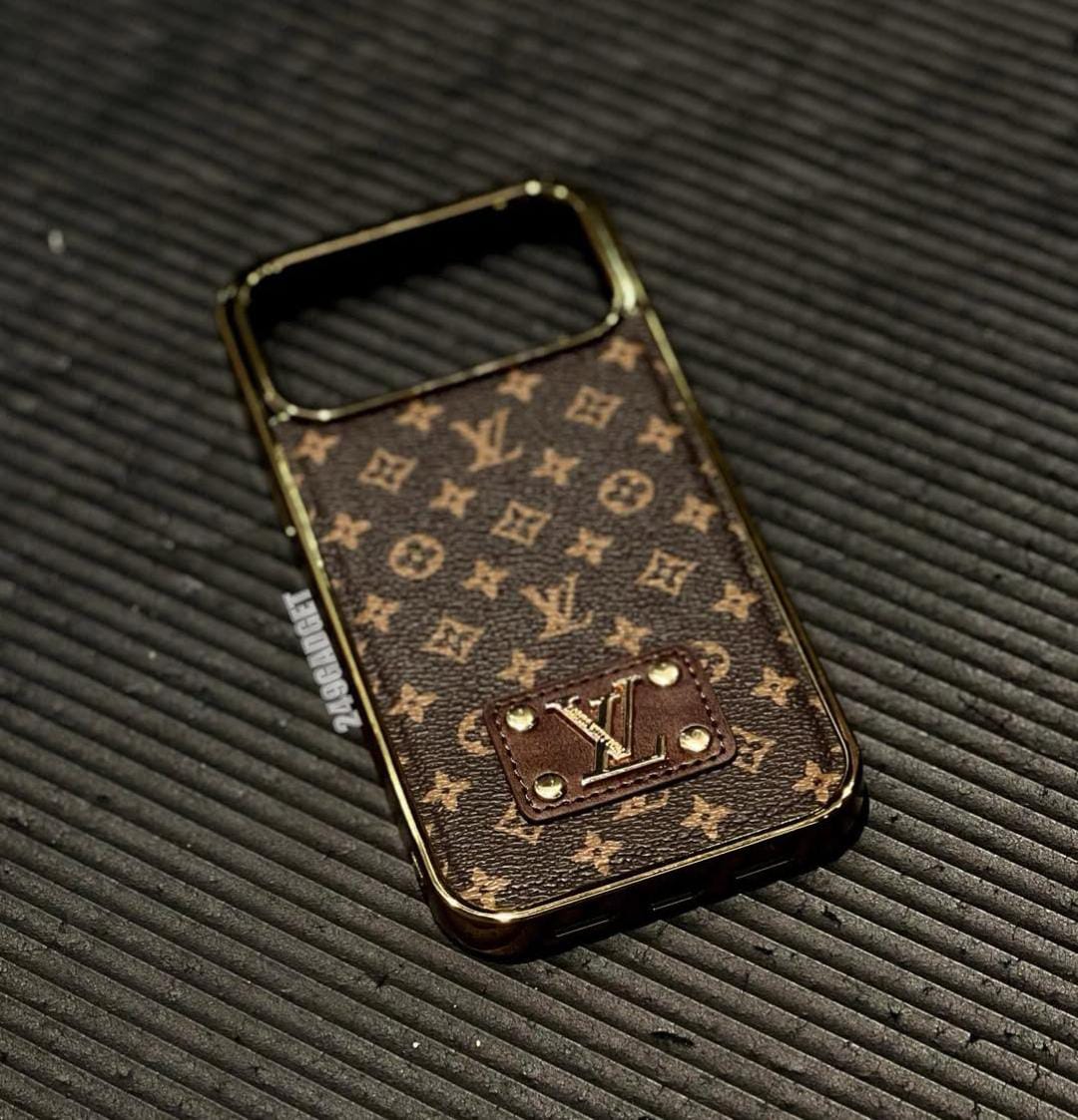 Luxury Phone Case for iPhone 17 / 16 & more – Elegant LV Daily Protection