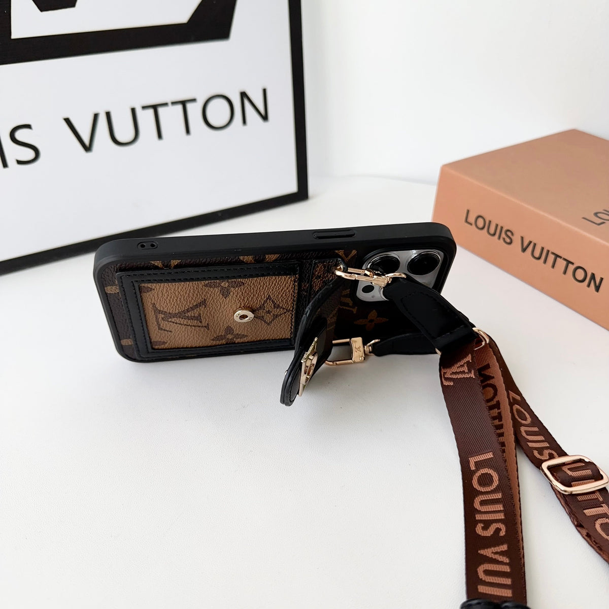 Louis Vuitton iPhone 17 Pro Max case – card holder designer magsafe LV monogram designer phone cover