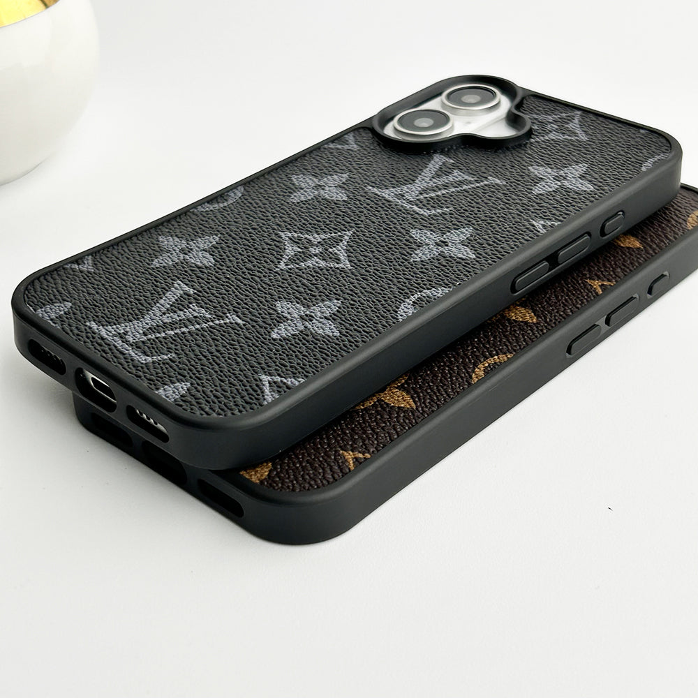 Louis Vuitton iPhone 17 Pro Max case – card holder designer magsafe LV monogram designer phone cover