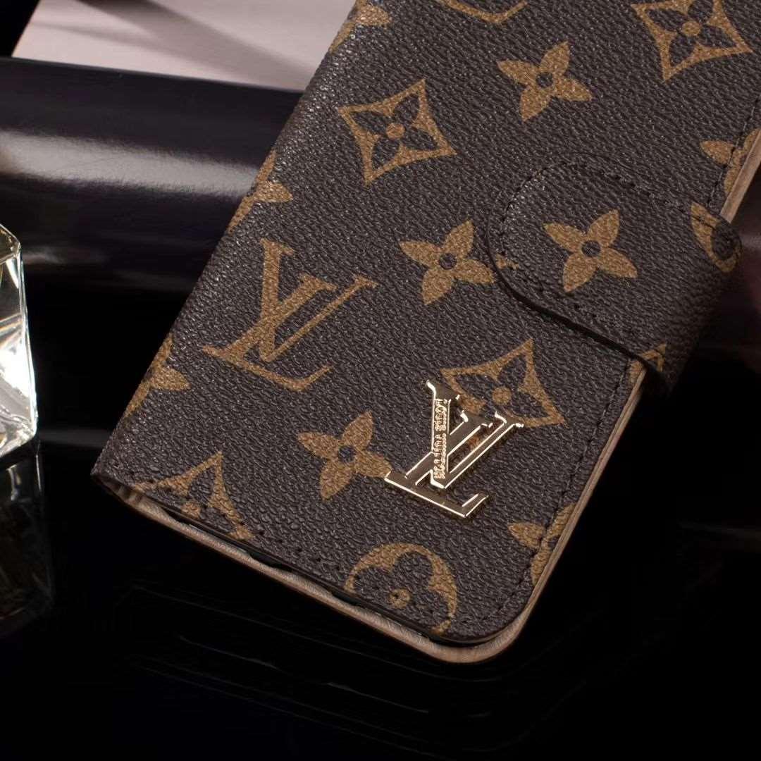 Louis Vuitton iPhone 17 Pro case – monogram slim shockproof LV monogram designer phone cover