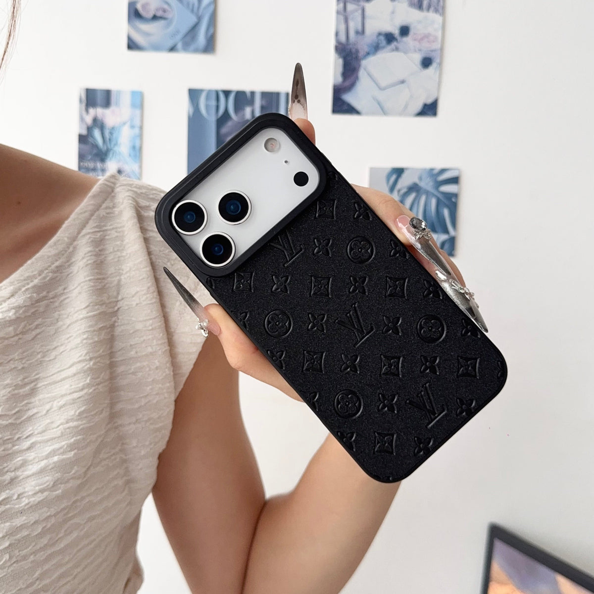 LV iPhone 17 case – card holder magsafe shockproof LV monogram designer phone cover